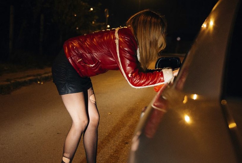 Czeskie prostytutki oferują już swe usługi seksualne za tzw. stravenki, czyli bony obiadowe /123RF/PICSEL