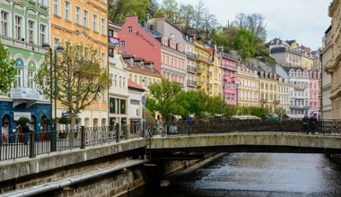 Czeskie uzdrowiska czekają na polskich kuracjuszy. Świetne ceny dla najszybszych  