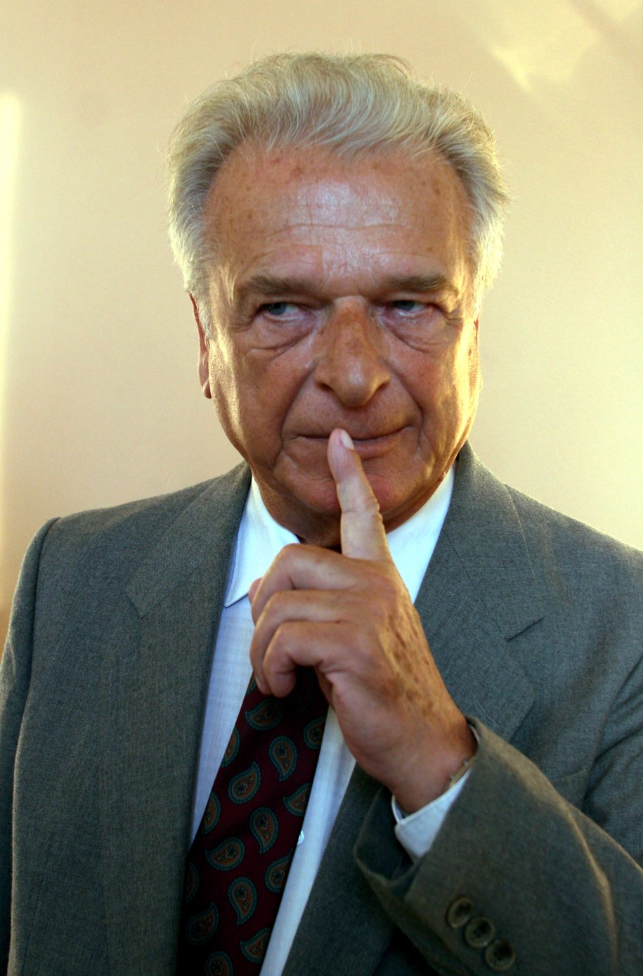 Czesław Kiszczak nie żyje /PAP/Tomasz Gzell /PAP