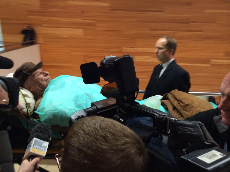 Czesław Kiszczak opuszcza szpital /Kuba Kaługa /RMF FM