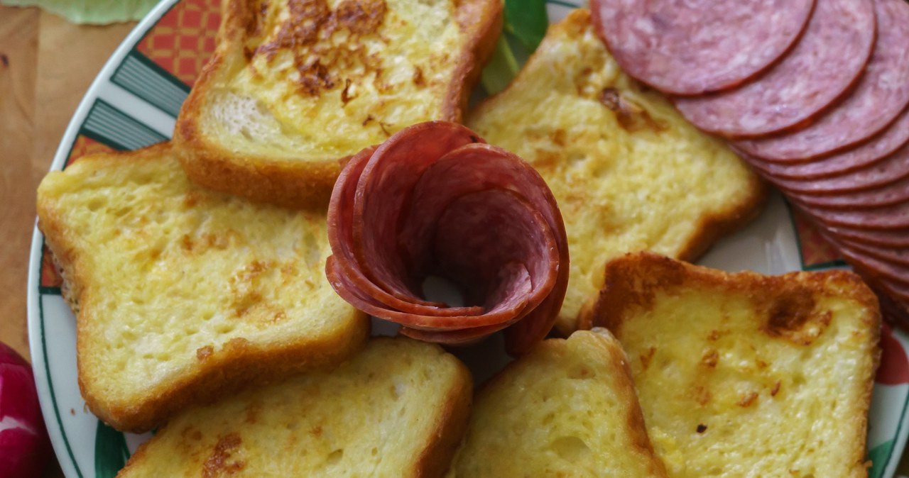 Często robię chleb w jajku - moi domownicy go uwielbiają /obrazz /123RF/PICSEL