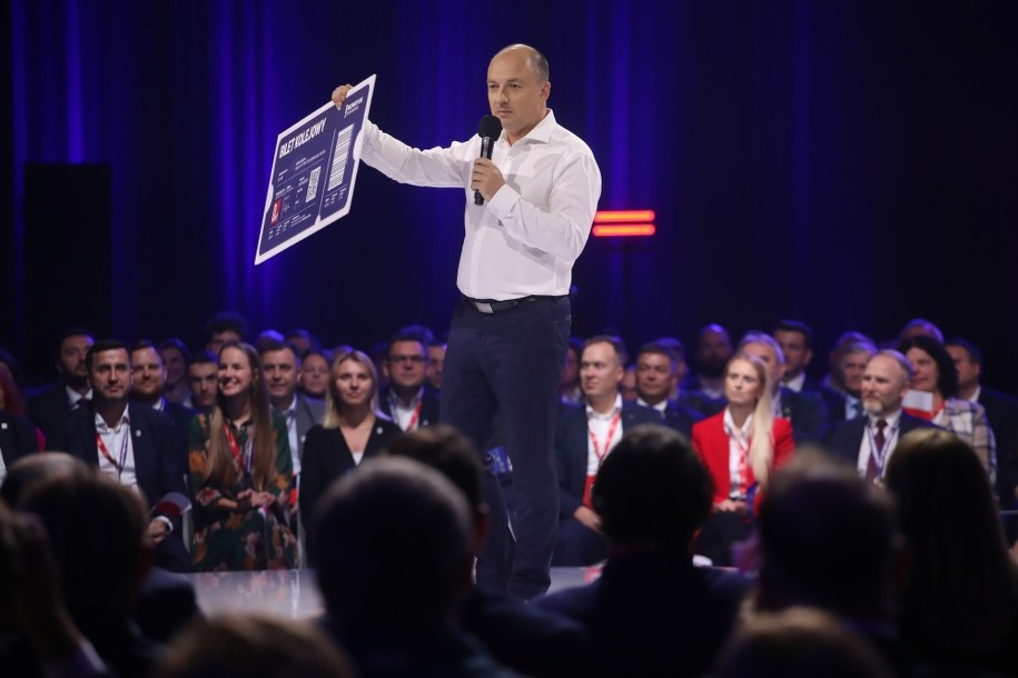 Członek zarządu województwa dolnośląskiego Tymoteusz Myrda na konwencji Bezpartyjnych Samorządowców /Albert Zawada /PAP