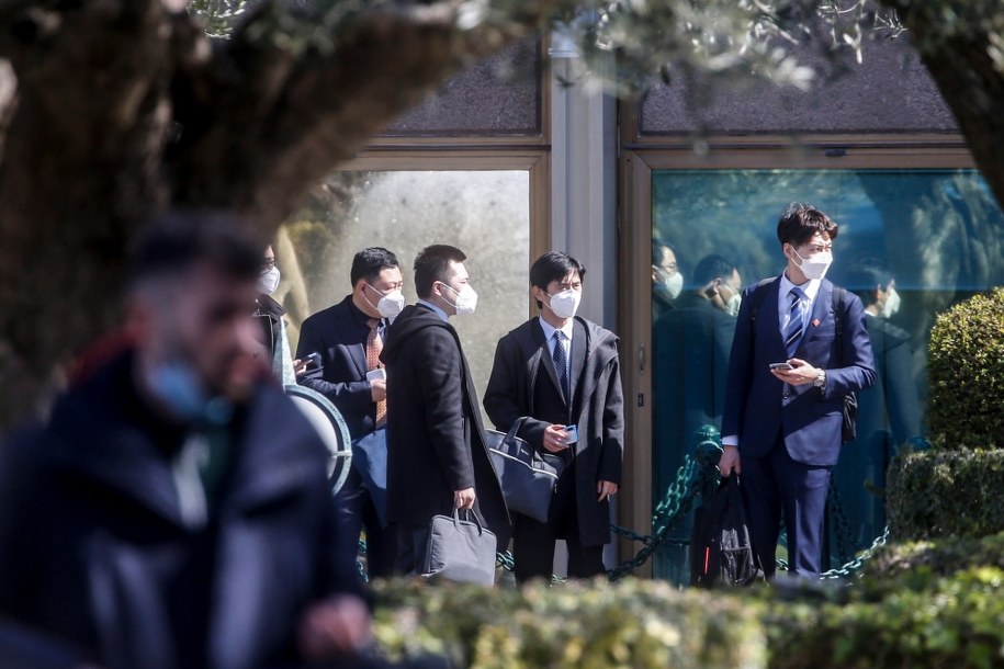 Członkowie chińskiej delegacji z Rzymie /Fabio Frustaci /PAP/EPA