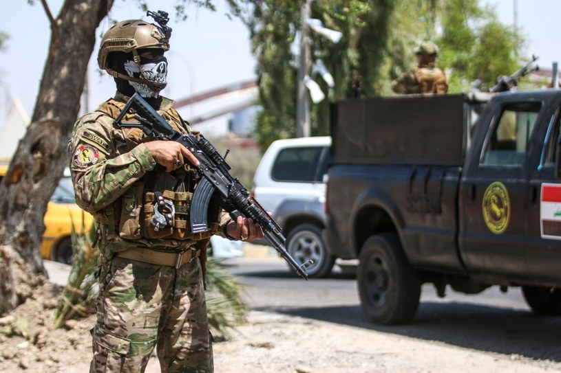 Członkowie oddziału SWAT w Iraku w swoim uzbrojeniu posiadadją popularne karabiny /AFP