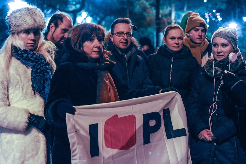 Członkowie stowarzyszenia Inicjatywa Polska przed Sejmem /Daniel Gnap /East News