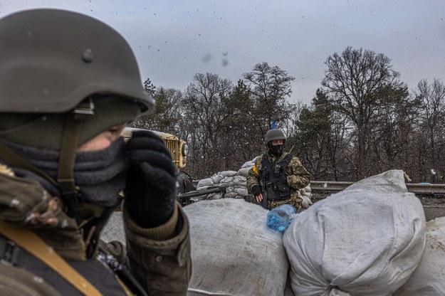 Członkowie ukraińskich Wojsk Obrony Terytorialnej /ROMAN PILIPEY /PAP/EPA