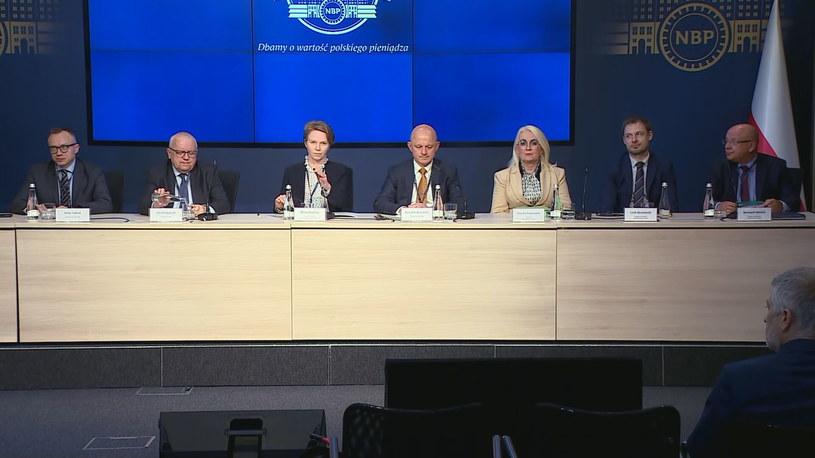 Członkowie zarządu NBP na konferencji po wniosku o Trybunał Stanu dla Adama Glapińskiego /Polsat News /Polsat News