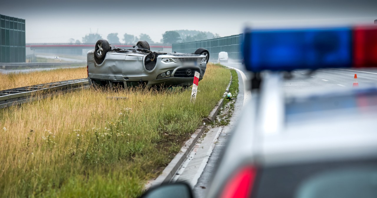 Członkowie zespołu Skaldowie mieli wypadek na autostradzie A1