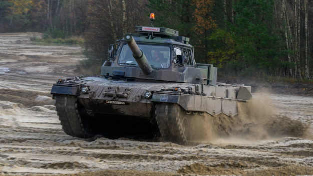 Czołg Leopard 2 służbie Bundeswehry / 	Philipp Schulze /PAP/DPA
