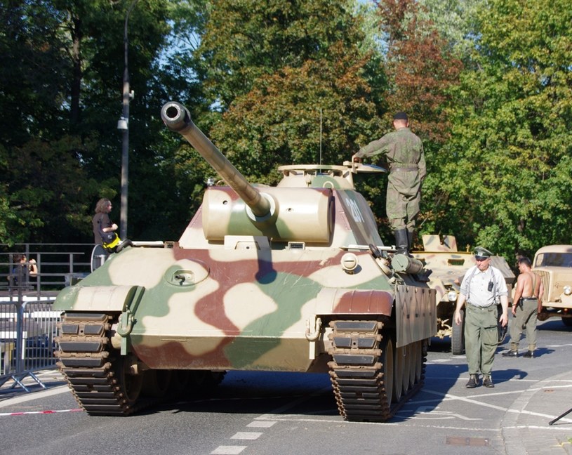 Czołg Panzerkampfwagen V Panther produkowany był m.in. przez zakłady MAN-a i Daimlera /Marek Bazak /East News