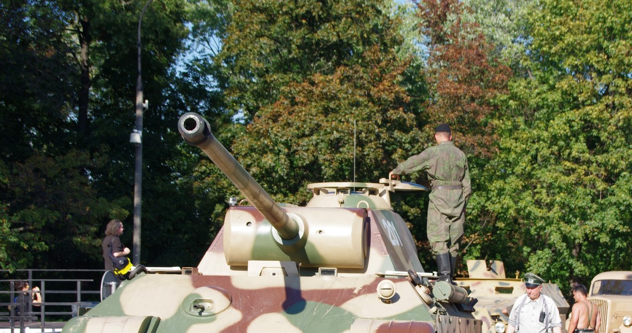 Czołg Panzerkampfwagen V Panther produkowany był m.in. przez zakłady MAN-a i Daimlera /Marek Bazak /East News