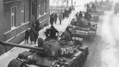 Czołgi na ulicach, cisza w mieszkaniach. W RMF FM wspominamy, co działo się 13 grudnia 1981 roku