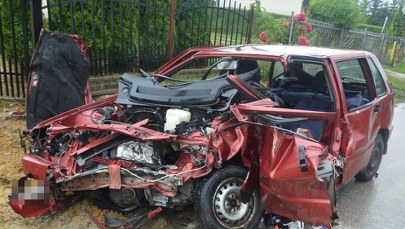 Czołowe zderzenie dwóch aut w Lubelskiem. Nie żyje mężczyzna