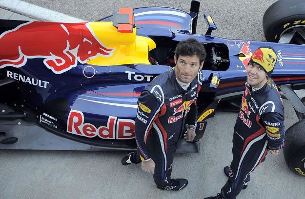 Czołowi kierowcy sezonu 2010: Mark Webber i Sebastian Vettel z Red Bull Racing /AFP