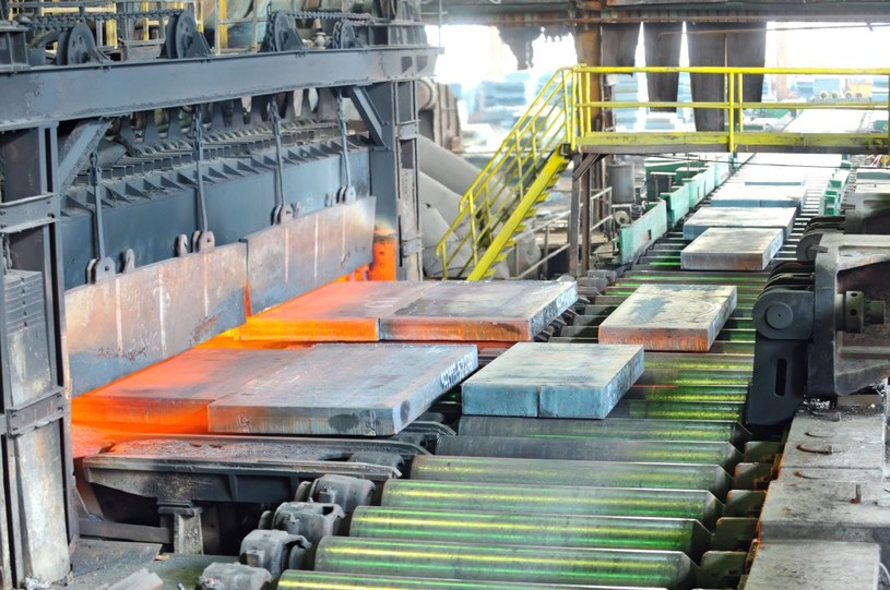 Czołowy producent stali w Niemczech planuje zwolnienia. "Trudne warunki rynkowe"
