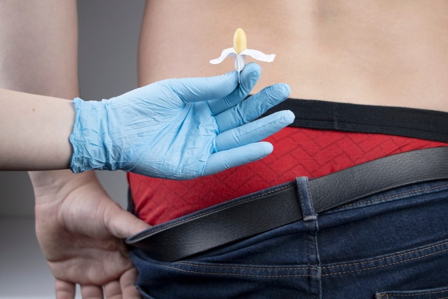 Czopki Kidofen wycofane z aptek /Shutterstock