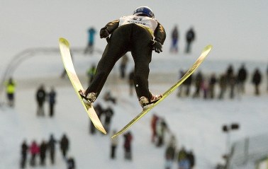 Czterech polskich skoczków wystartuje w konkursie w Lillehammer