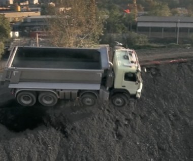 Czterolatka poprowadziła 18-tonową ciężarówkę Volvo!