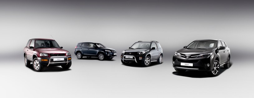 Cztery generacje Toyoty RAV4 /Informacja prasowa
