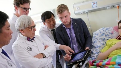 Cztery kolejne osoby w śpiączce otrzymają stymulatory mózgu. Ma to przyspieszyć ich wybudzenie