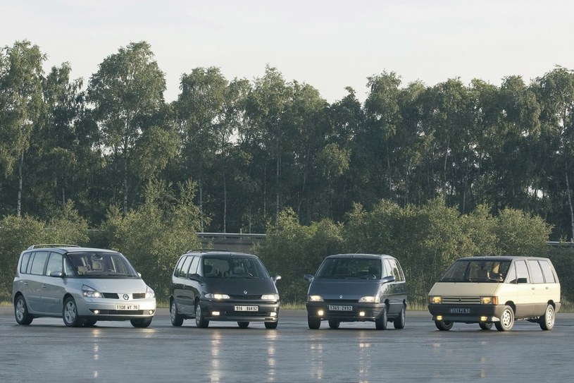 Cztery pierwsze generacje Renault Espace /materiały prasowe