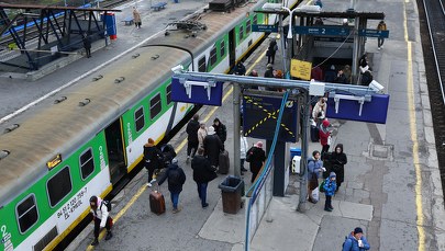 Cztery pociągi skierowane na złe tory. Związkowcy winią rozkłady jazdy