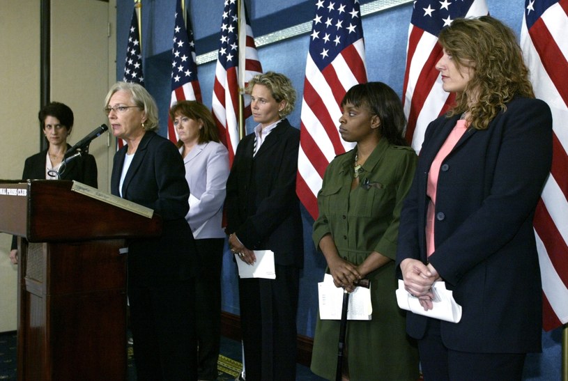Cztery wdowy po ofiarach ataków 9/11 pochodzące z New Jersey rozpoczęły kampanię na rzecz walki o prawdę /Getty Images