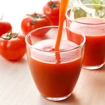 Cztery zaskakujące zastosowania soku pomidorowego 