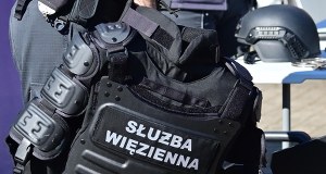 "Czujemy się oszukani".  Funkcjonariusze Służby Więziennej wściekli na rząd