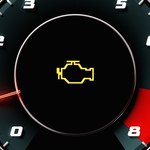 Czujnik położenia wału korbowego często uruchamia "check engine". Sprawdź go