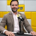 "Czułem się wolny w Polsce, choć był PRL". Niezwykłe wspomnienia gwiazdy "Europa da się lubić"