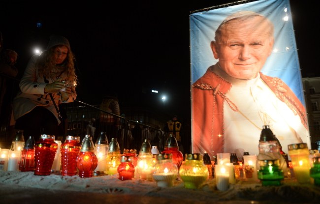 Czuwanie modlitewne na placu Piłsudskiego w Warszawie /Bartłomiej Zborowski /PAP