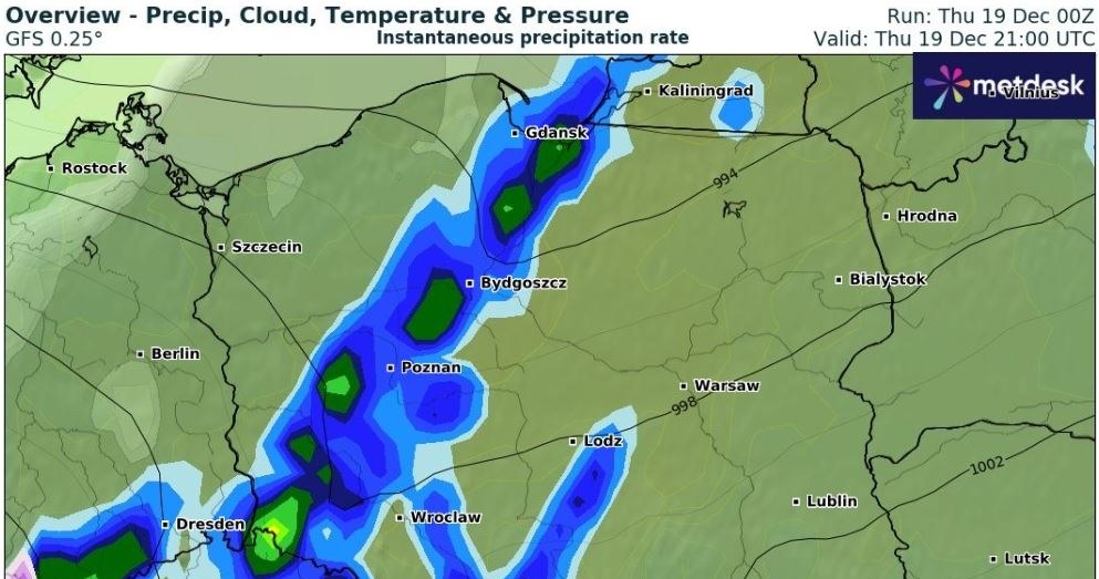 Czwartek będzie wietrzny, ale też deszczowy w wielu miejscach kraju /wxcharts /
