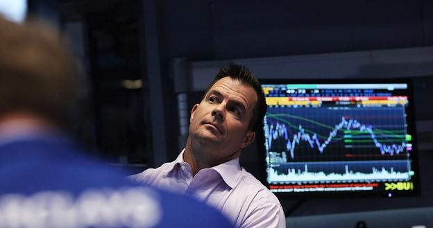 Czwartkowa sesja na Wall Street przyniosła czwarty raz z rzędu niewielkie spadki /AFP