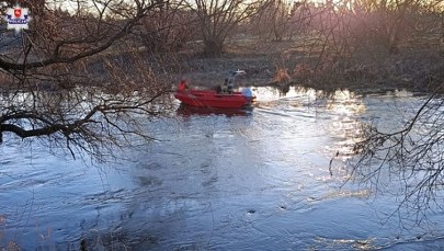 ​Czwarty dzień poszukiwań 36-latki. Strażacy i policjanci przeszukują Wieprz