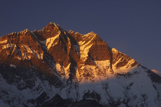 Czwarty szczyt świata – ośmiotysięcznik Lhotse (8516 m) - będzie celem najbliższej wyprawy programu Polski Himalaizm Zimowy im. Artura Hajzera /F. Neukirchen/blickwinkel/dpa /PAP/DPA