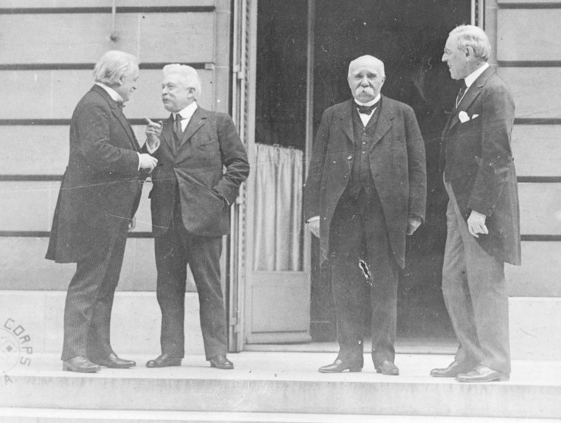 Czwórka polityków, którzy zdominowali konferencję wersalską: brytyjski premier David Lloyd George, premier Włoch Vittorio Orlando, premier Francji Georges Clemenceau i prezydent USA Woodrow Wilson /Lee Jackson/Topical Press Agency /Getty Images