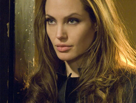 Czy Angelina Jolie zgodzi się na występ w 'Bondzie"? /materiały dystrybutora