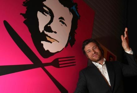 Czy antyhamburgerowa krucjata Jamiego Olivera odniesie sukces? - fot. Ralph Orlowski /Getty Images/Flash Press Media