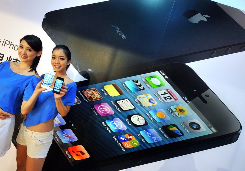 Czy Apple pracuje nad tańszą wersją iPhone'a? /AFP