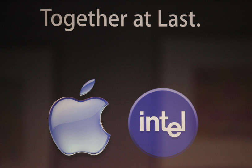 Czy Apple zerwie współpracę z Intelem /AFP