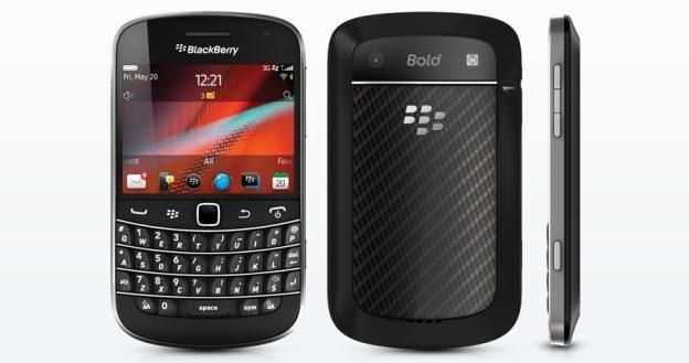 Czy BlackBerry Bold 9900 pomoże RIM w odzyskaniu utraconego rynku? /materiały prasowe