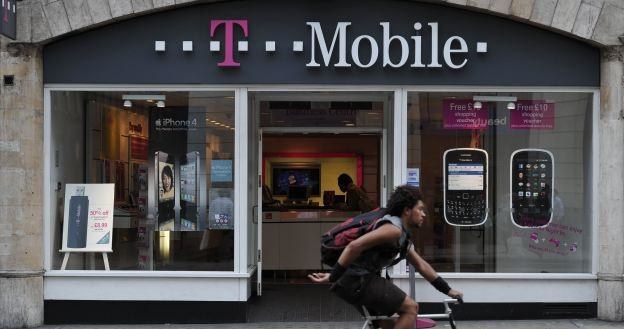 Czy blokowanie reklam wyjdzie T-Mobile na zdrowie /AFP