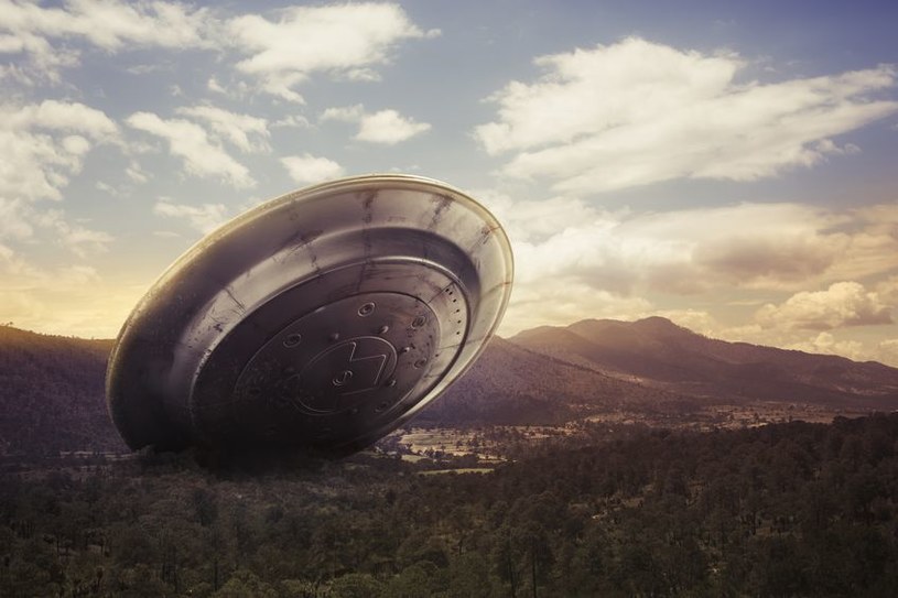 Czy brytyjski rząd ujawni prawdę o UFO? /123RF/PICSEL