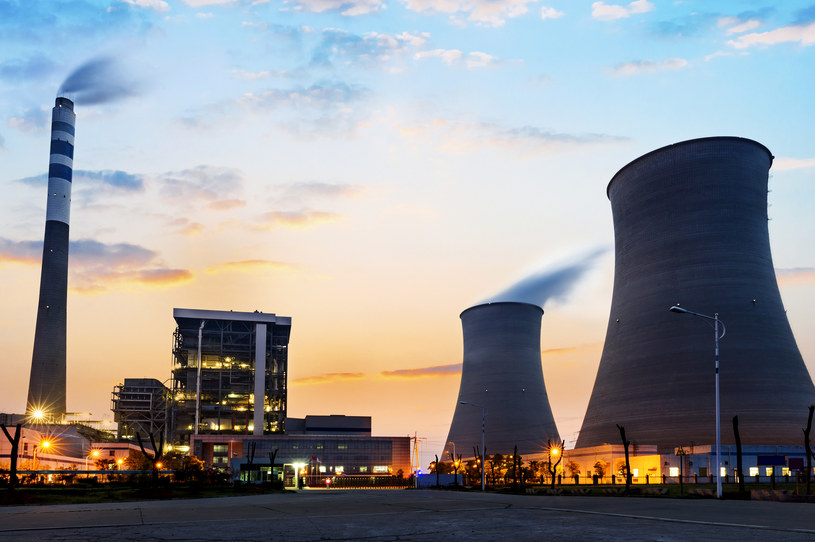 Czy budowa elektrowni atomowej zawsze tak wygląda? /123RF/PICSEL