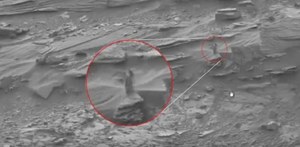 Czy Curiosity sfotografował na Marsie kobietę?
