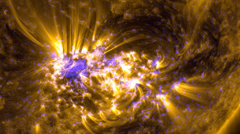 Czy czeka nas potężna burza słoneczna? /NASA
