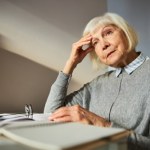 Czy da się "rozjaśnić umysł"? Mgła mózgowa może być skutkiem niedoborów witamin i pierwiastków 