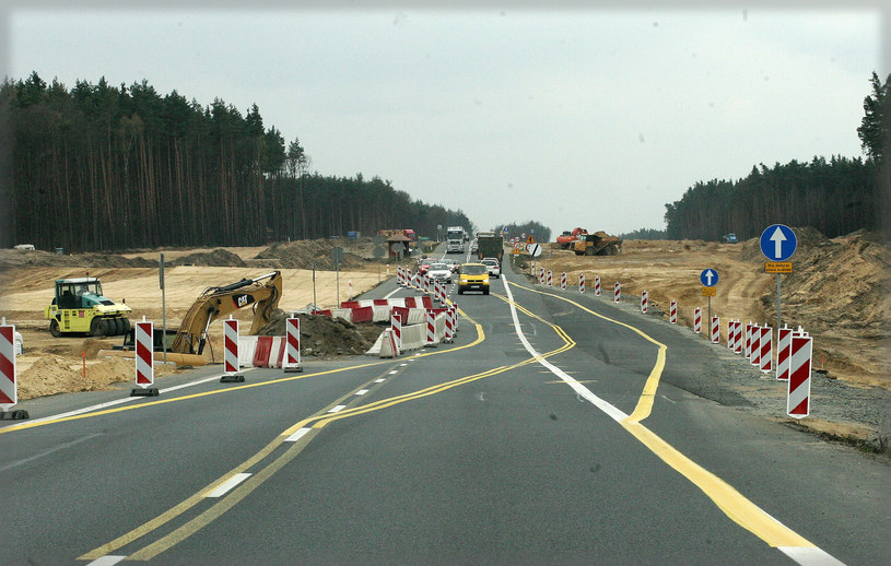 Czy drogi w Polsce będą budowane bardziej wydajnie? /Piotr Krzyżanowski /Reporter