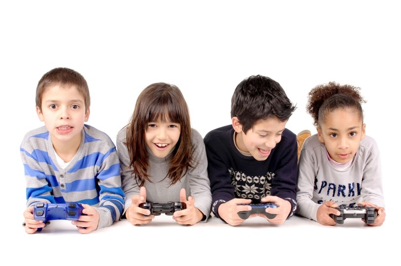 Czy dzieciom grozi uzależnienie od hazardu? /123RF/PICSEL
